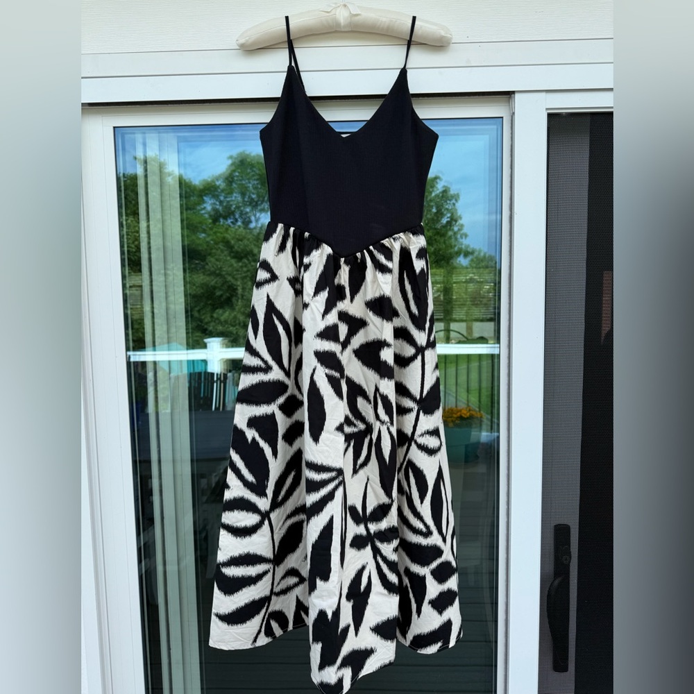 Maurices Black and Cream A-Line Midi Dress - small